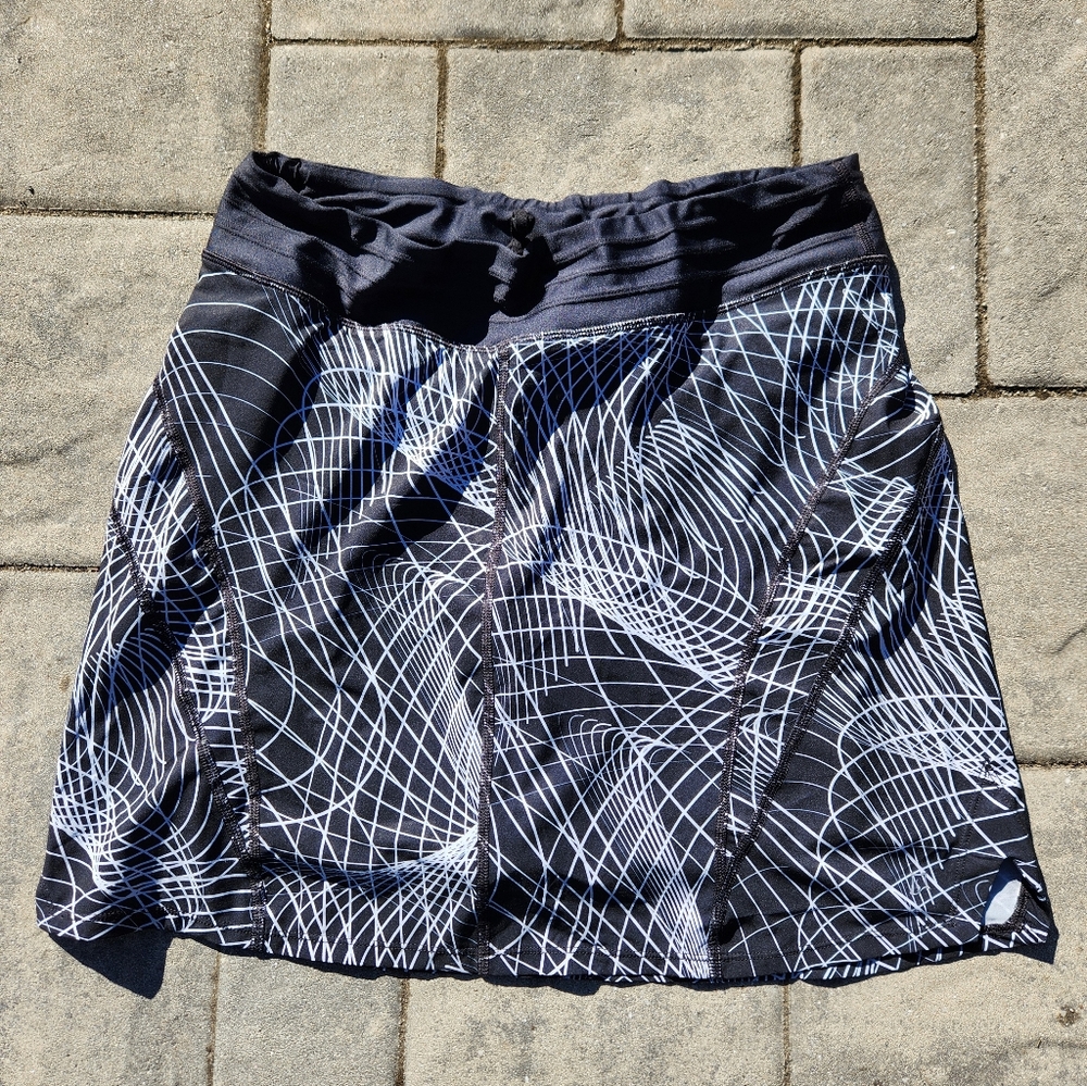 SkirtSports Go longer Black and White Women's Skort with shorts size large